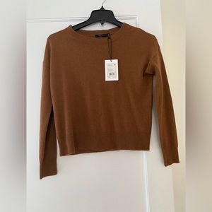 NWT theory sweater